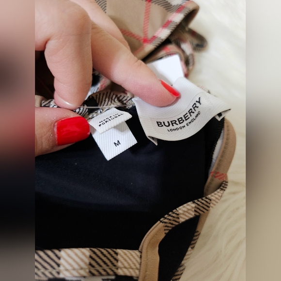 👙 Burberry Bikini Top 👙 - Picture 6 of 9